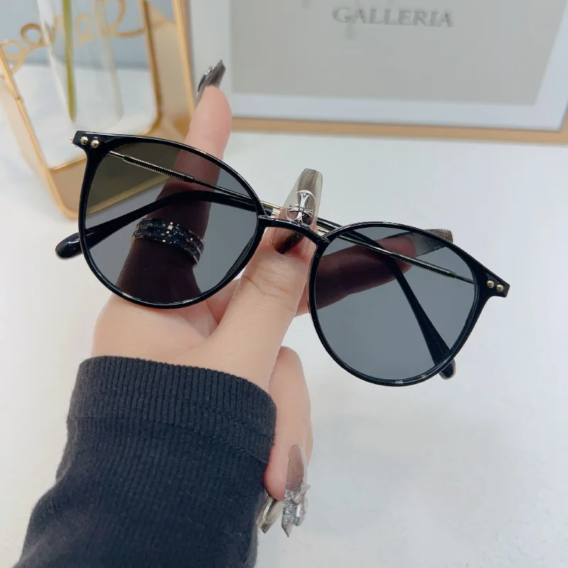 New Round Vintage Sunglasses W - Women'S Fashion Eyeglasses のレビューと価格