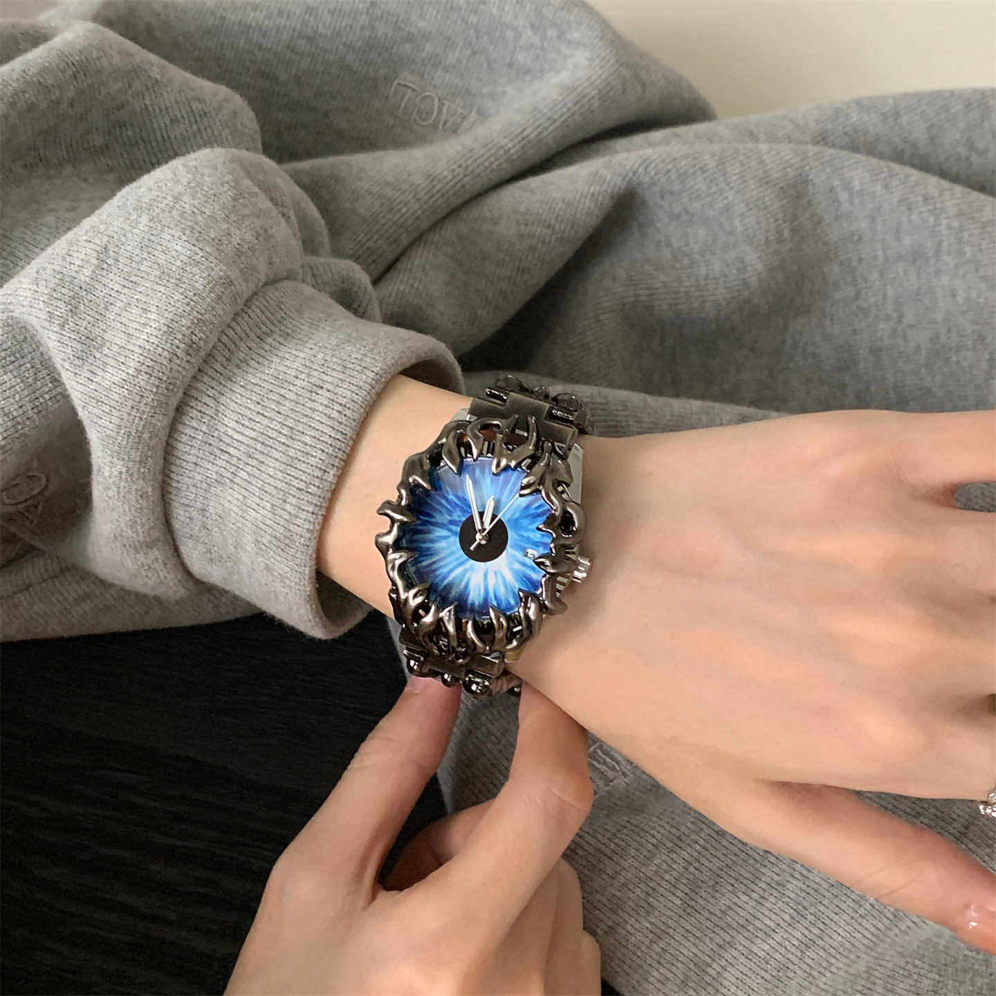 Small creative new trend of an - Trend Women Fashion のレビューと価格