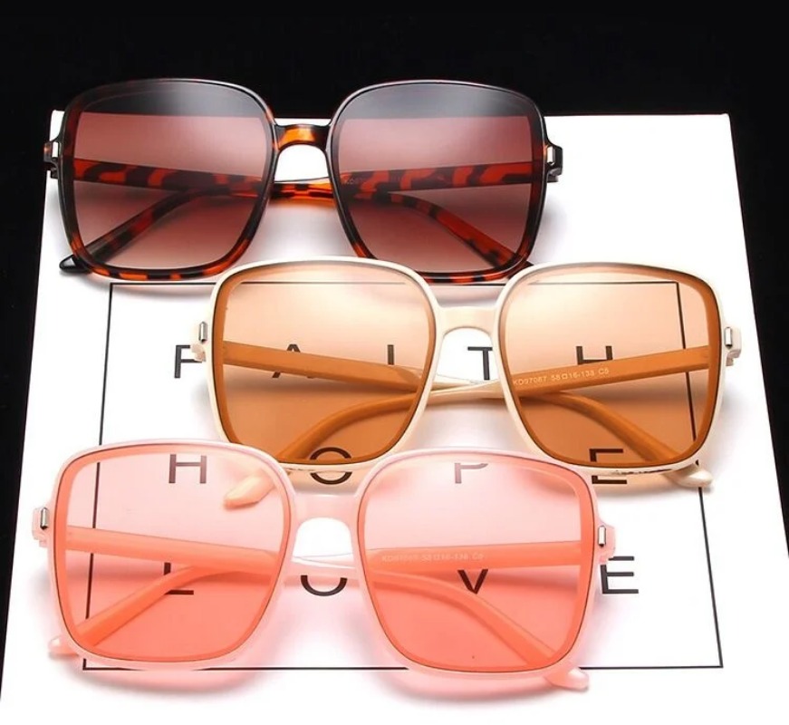 Vintage Oversized Square Sungl - Women'S Fashion Eyeglasses のレビューと価格
