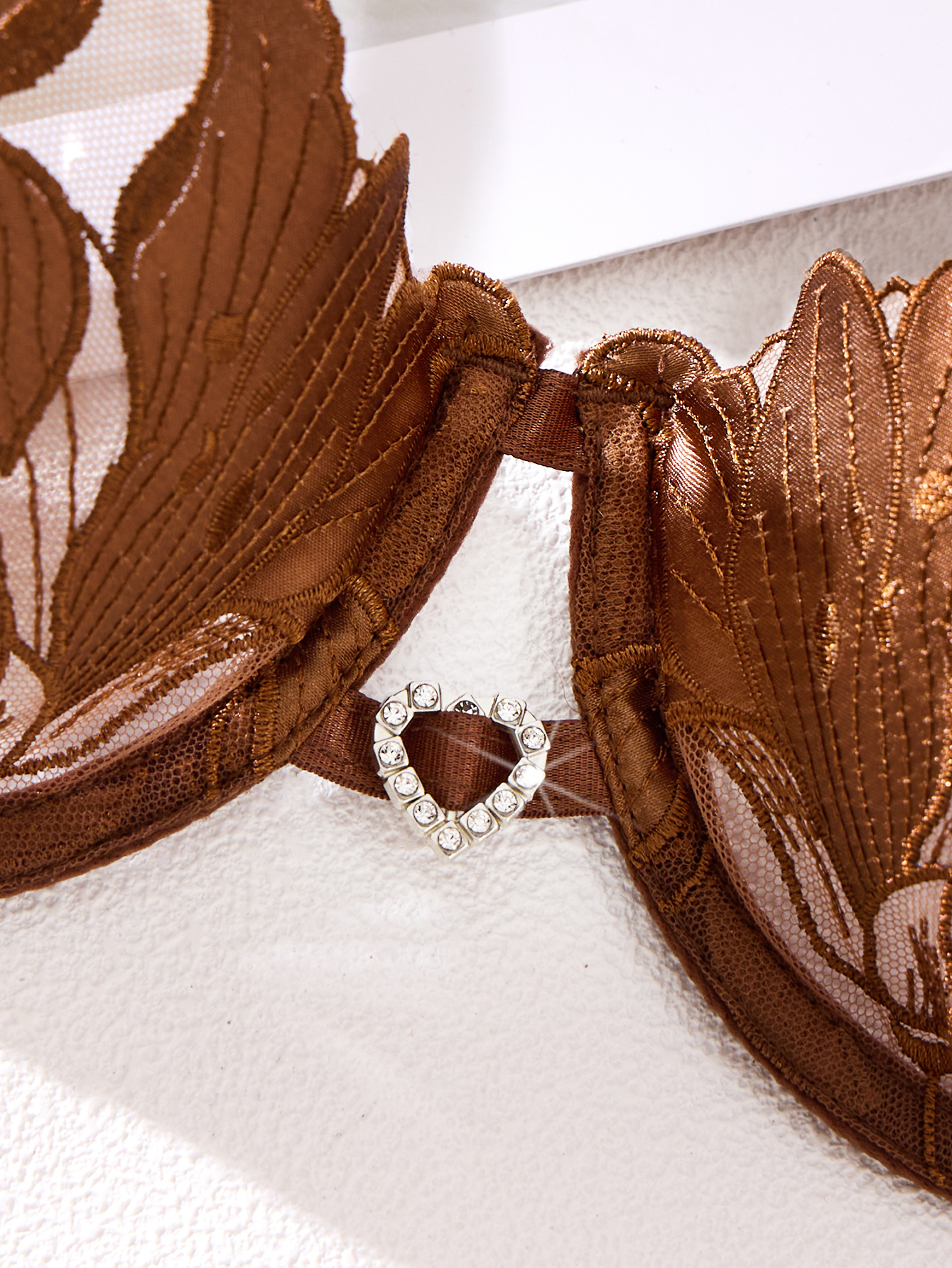 Coffee-colored embroidered pri - Women Fashion Images のレビューと価格