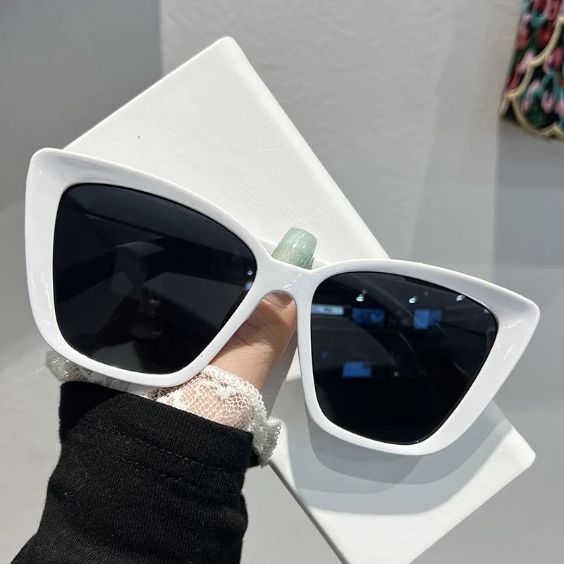 Trendy Cat Eye Sunglasses for  - Women'S Fashion Eyeglasses のレビューと価格