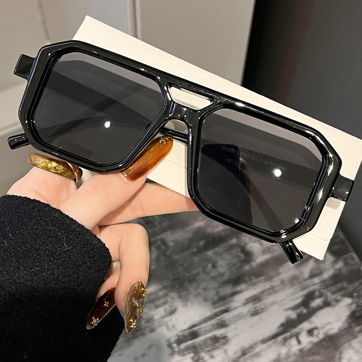 New Retro Square Double Beam S - Women'S Fashion Eyeglasses のレビューと価格