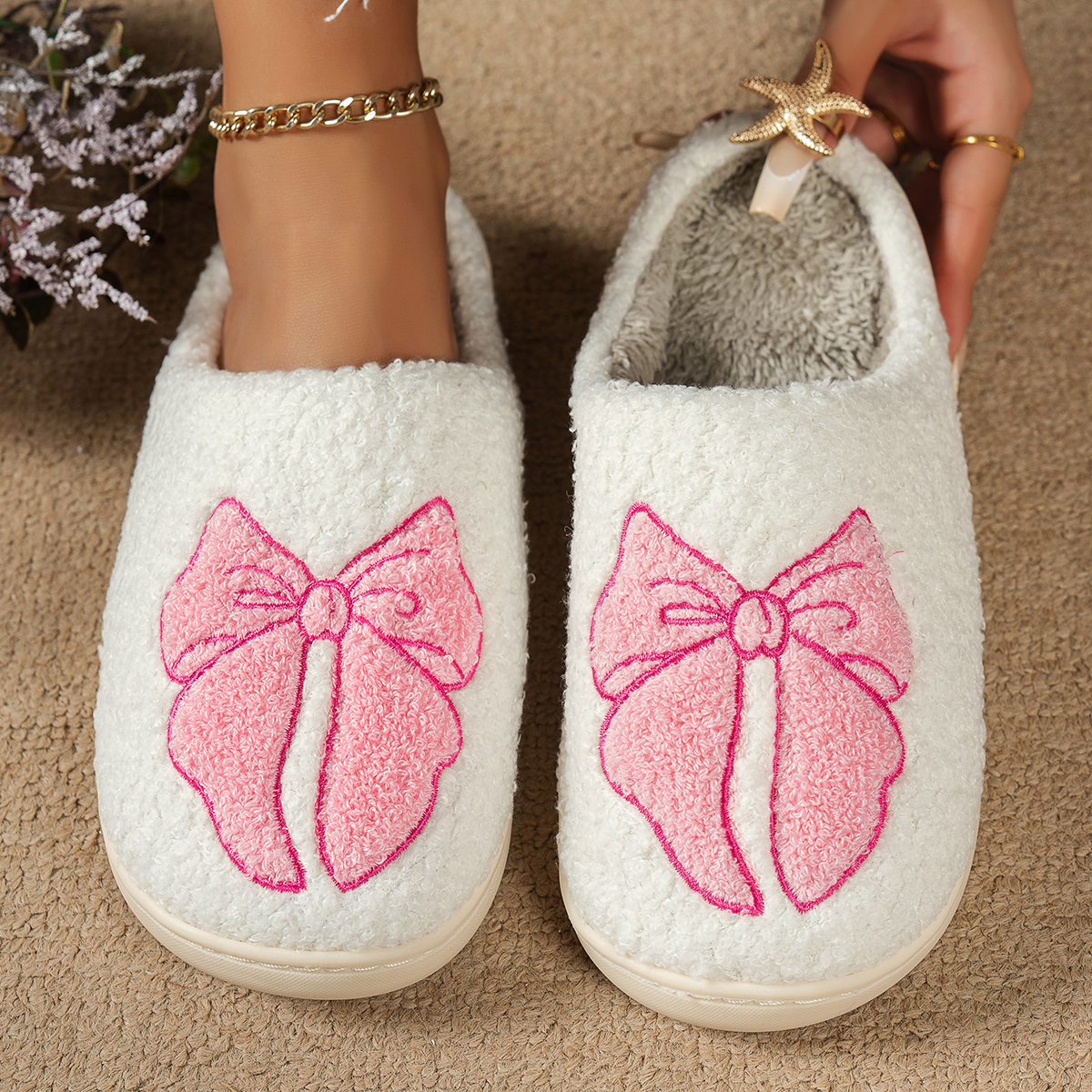 Winter Plush Girl's Bedroom Sl - Women'S Fashion Gifts のレビューと価格