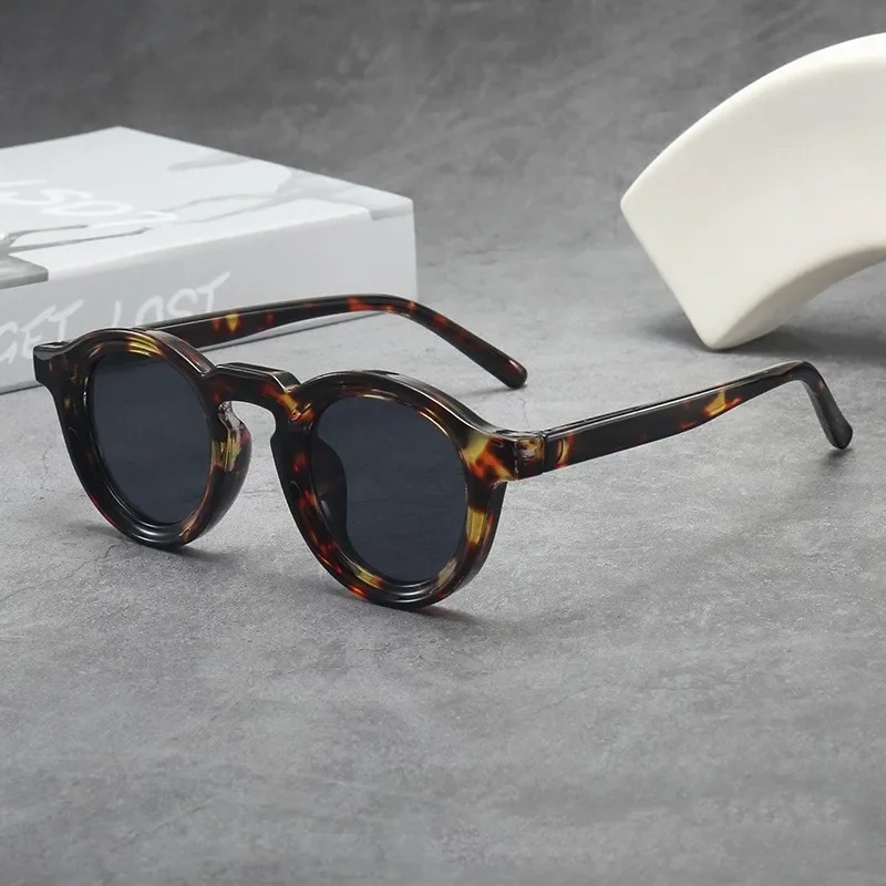 High Quality Round Sunglasses  - Women'S Fashion Eyeglasses のレビューと価格